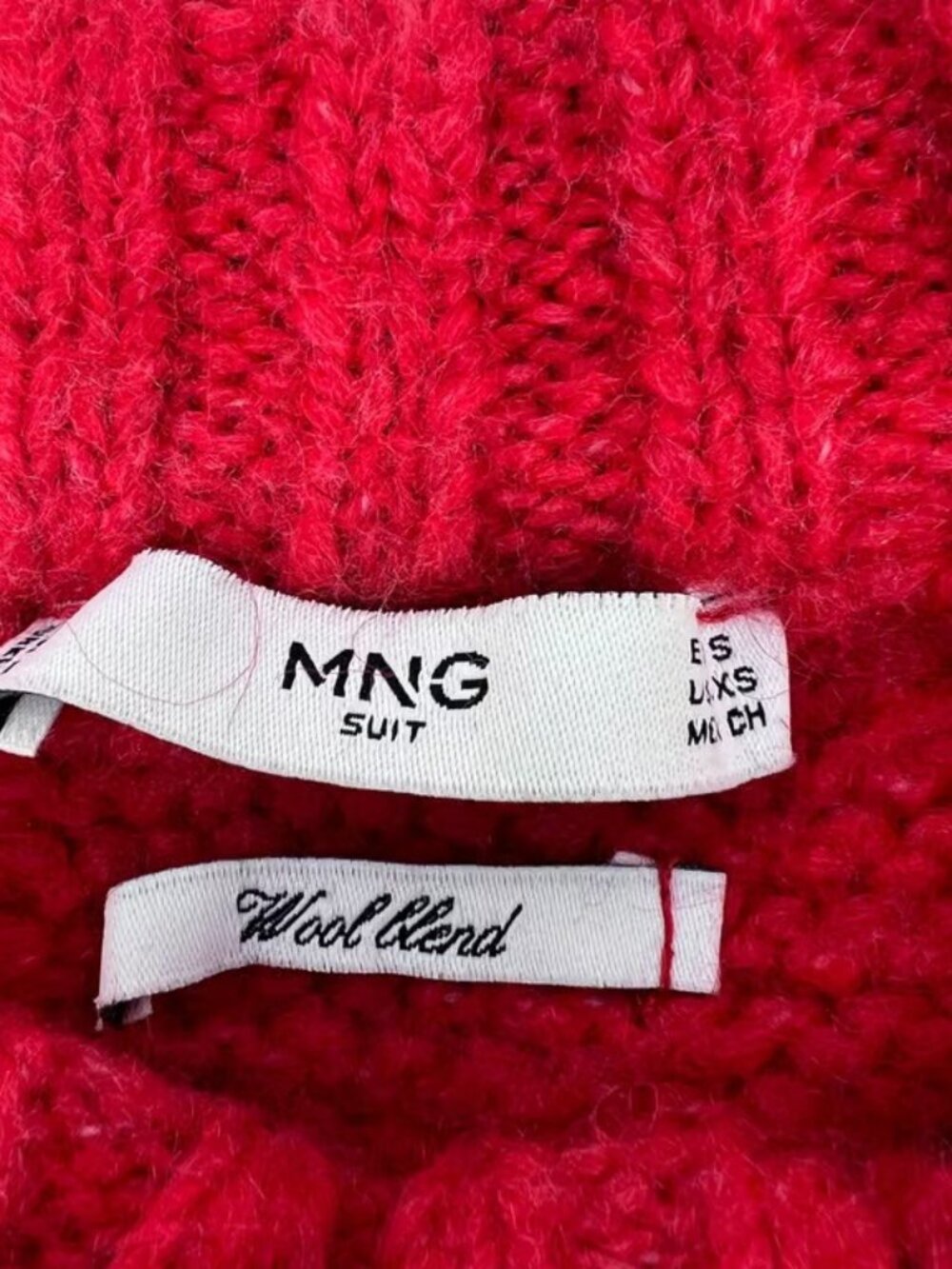 MNG Suit Mango Womens Cable Knit Red Crew Neck Wool Blend Sweater Size XS - Picture 4 of 4